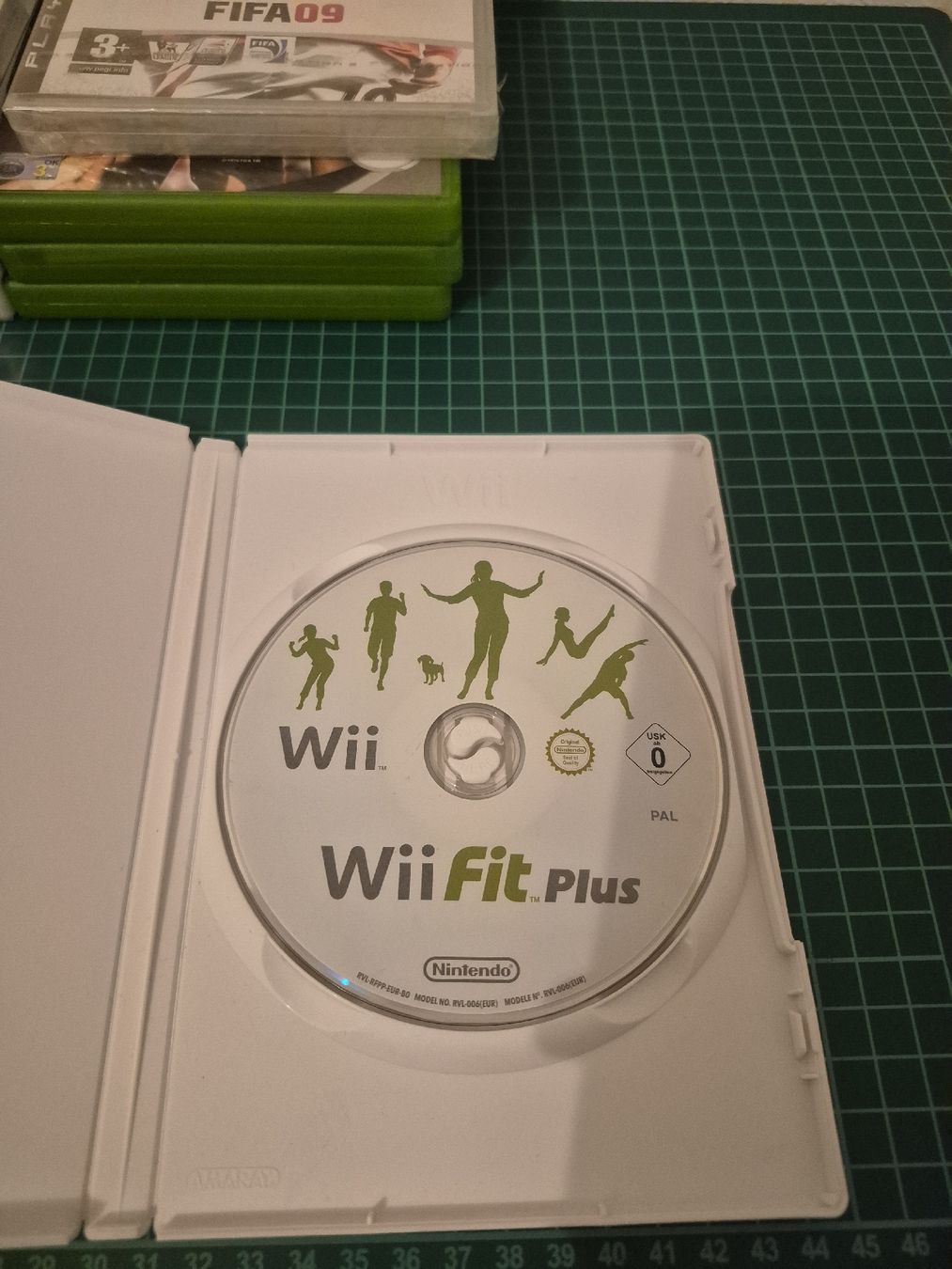 Nintendo Giochi: Wii Fit Plus - Get Active and Have Fun Indoors! – Usato da Meyrin venduto da Retro-GZ 1