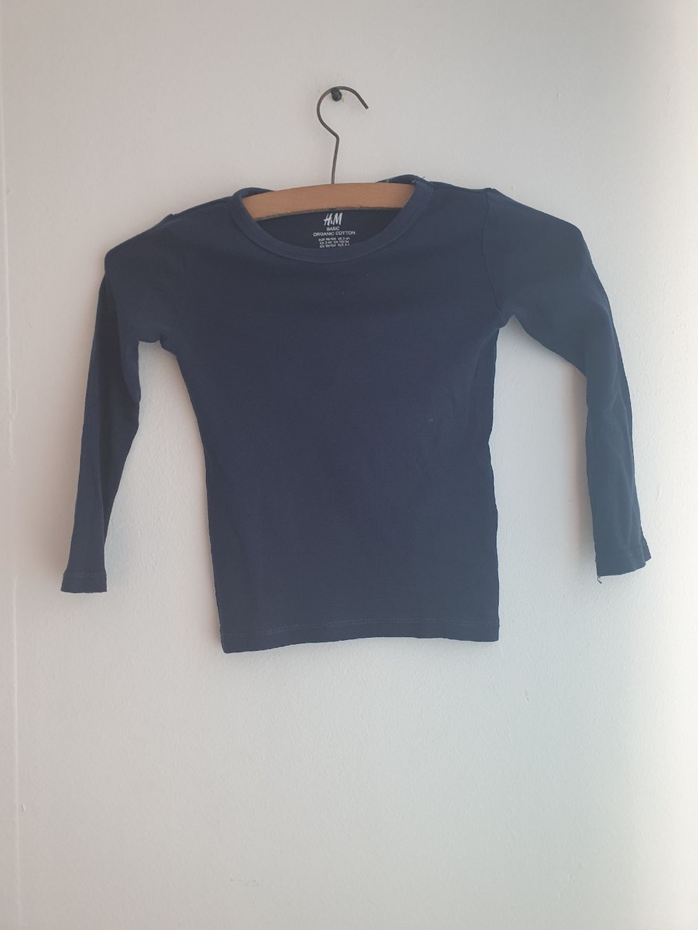 Pullover & Sweatshirts: Langarmshirt Grösse 98/104 von H&M – Gebraucht aus Schönenwerd von pomodor