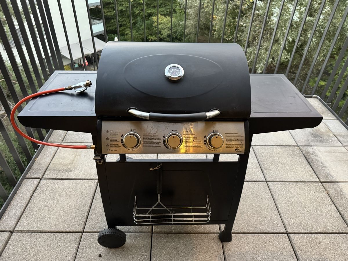 Griglie: Gas grill Ihnen – Usato da Zürich venduto da sta_hr9h