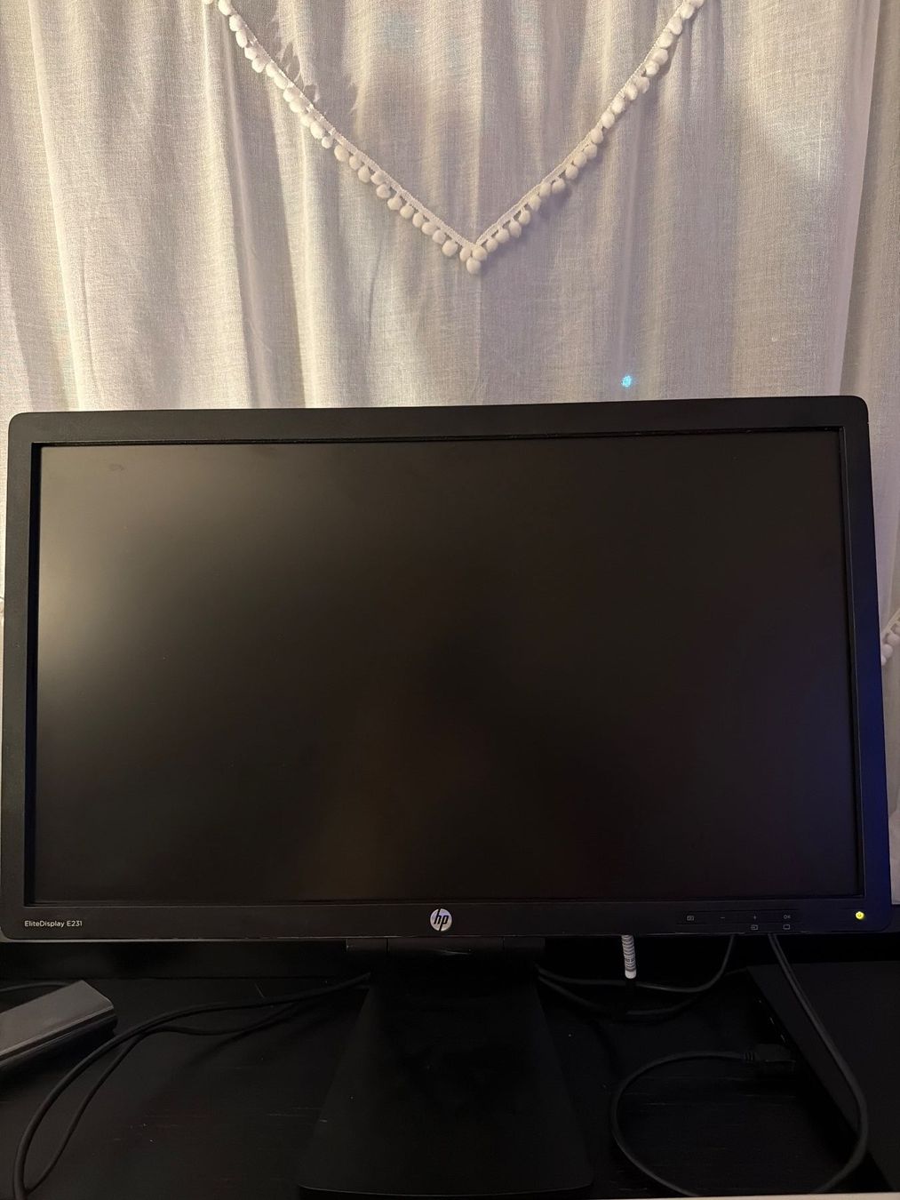 Hewlett Packard Monitor: HP EliteDisplay E231 - 23" Monitor – Usato da Wallisellen venduto da moa_5l8x