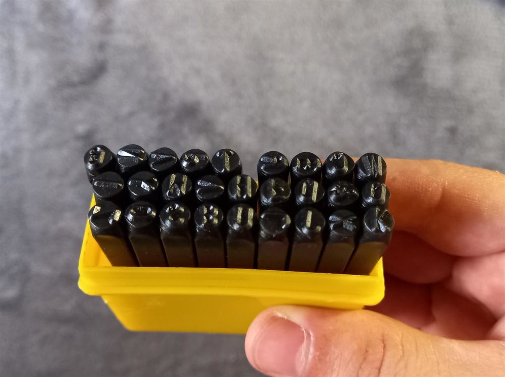 Wiltec Jeu Poinçons de cuir 3-12mm 9 pcs. Acier au carbone