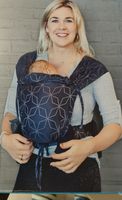 Babytrage grünblau mit Muster. Guter Zustand 