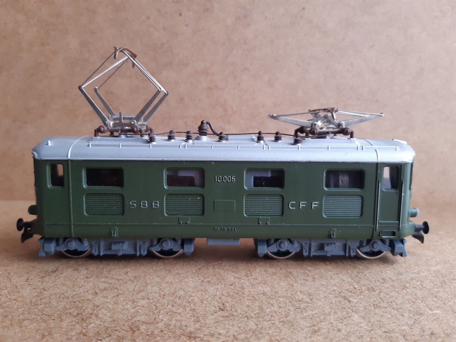 Kleinbahn Modellini di ferrovie: Kleinbahn H0 GS SBB Re 4/4 l – Usato da Greifensee venduto da Lotofbits 1