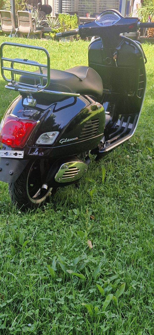 Vespa Scooter: Vespa  Gts Super  300 i.e – Usato da Ziegelbrücke venduto da arb_mvz9 2