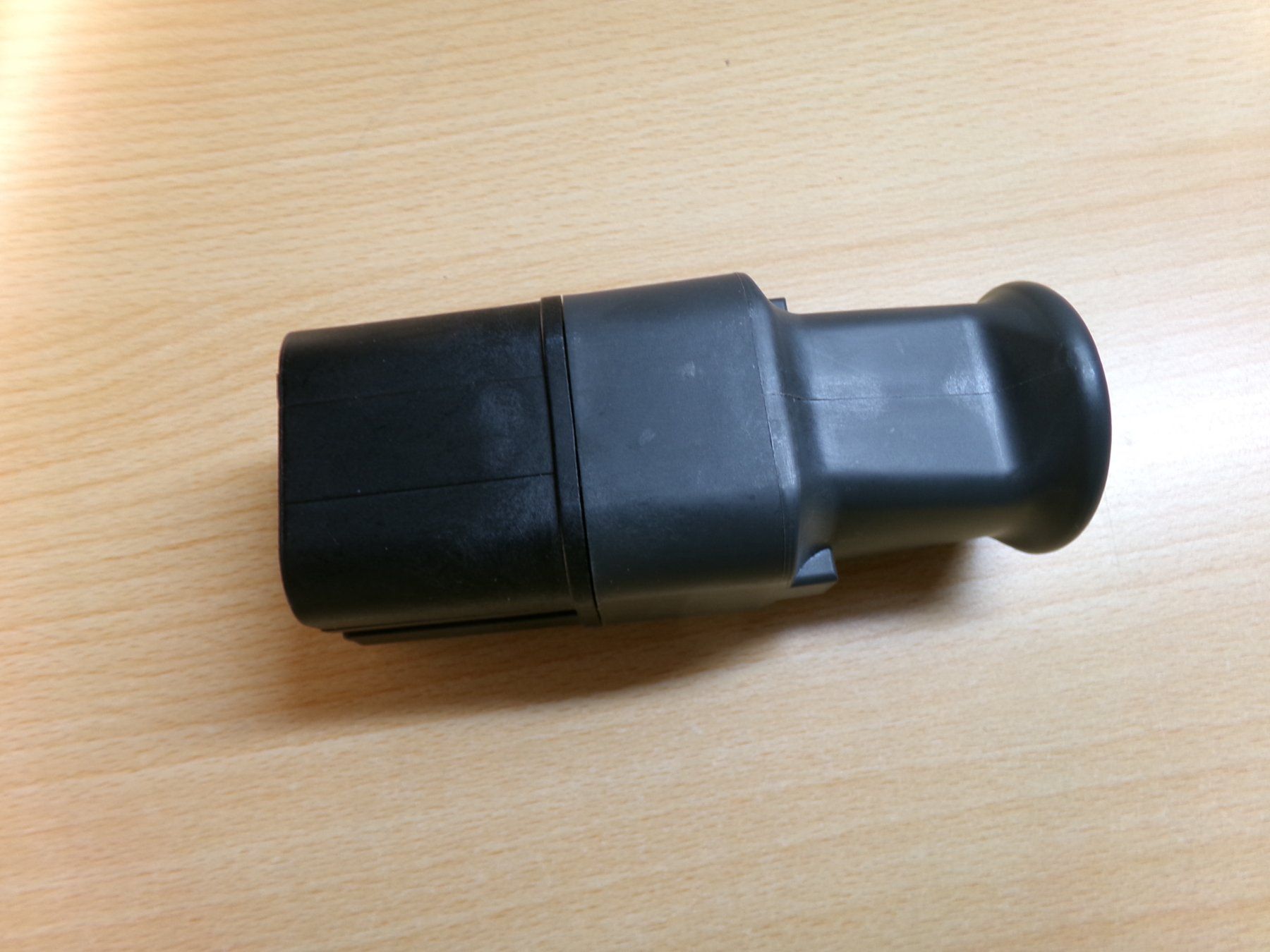 Spine: Stecker I15 schwarz – Nuovo (secondo la descrizione) da Hombrechtikon venduto da Maloev17 7