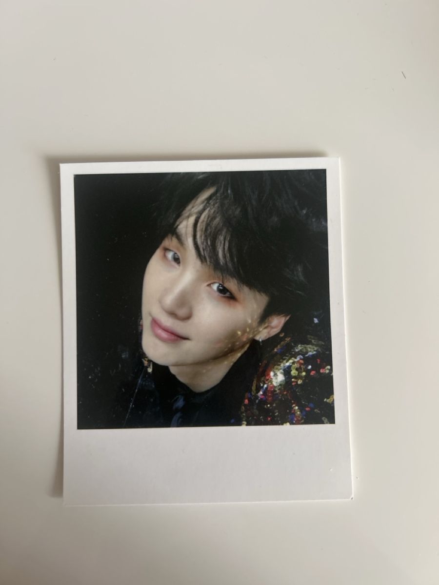 Poster & Bilder: BTS Suga – Neu und originalverpackt aus Veytaux von ccristina