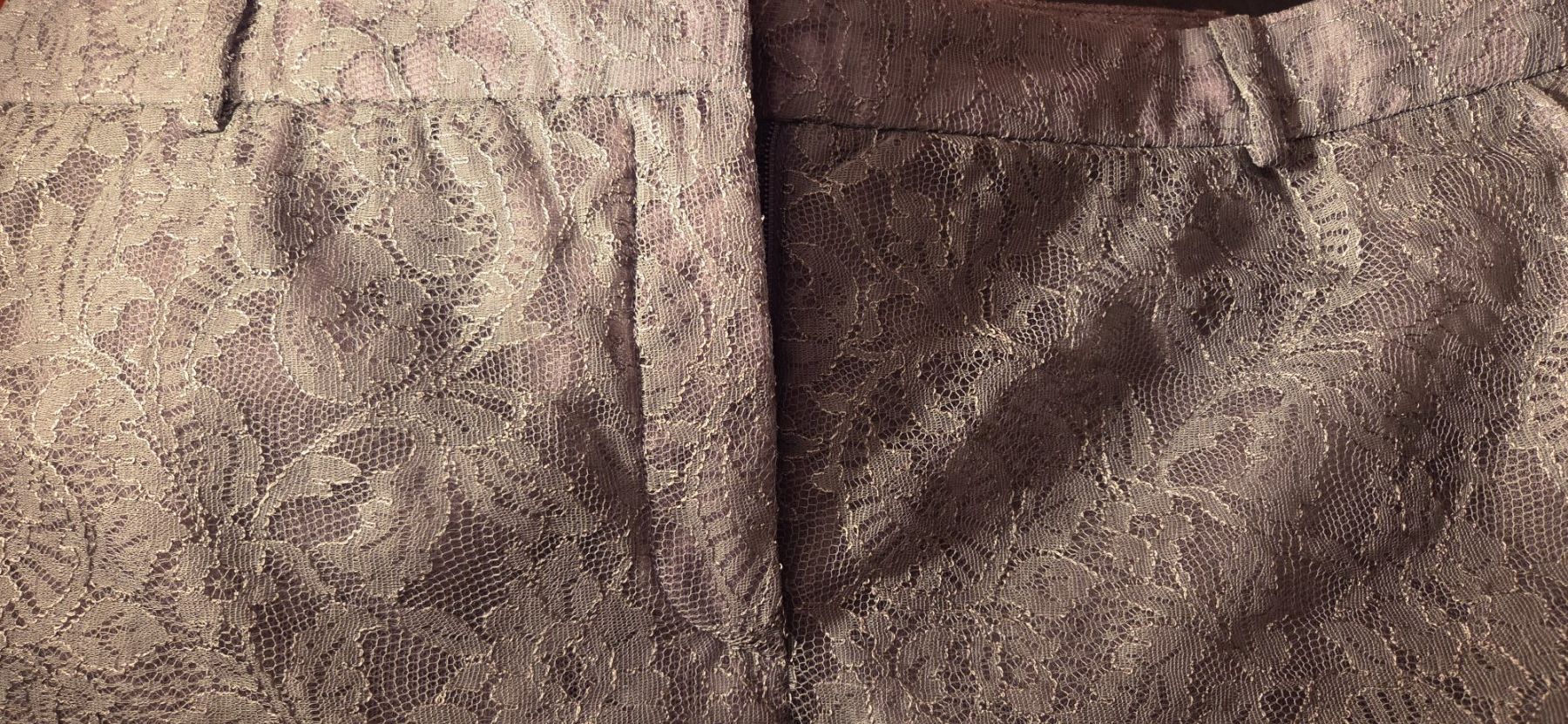 Valentino Pantaloni: Hose aus Spitze VALENTINO Gr.40 – Nuovo e nell'imballaggio originale da Wettswil venduto da doe_x6nz 2