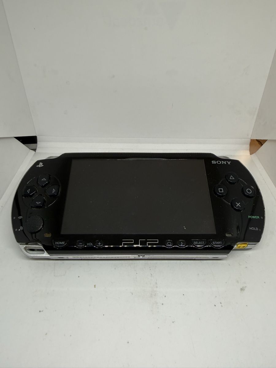 Sony Console: PSP 1004 Playstation – Usato da Dietlikon venduto da NESFEVER