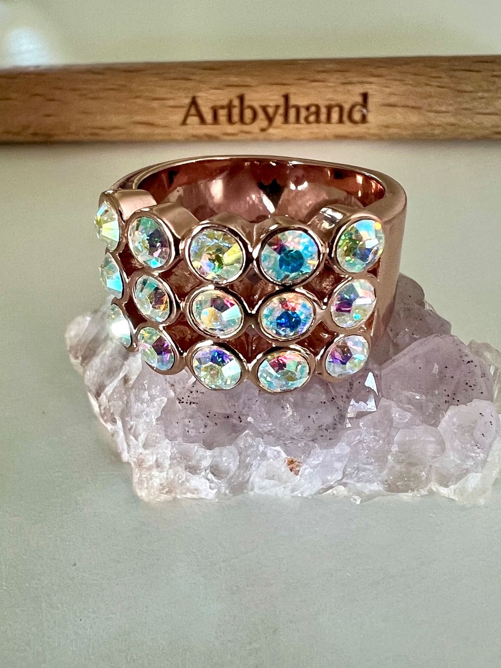 Anelli: Cocktail Ring roségold mit Aurora Borealis Kristallen – Usato da Ruswil venduto da artbyhand 4