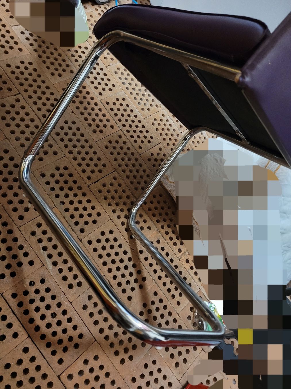 Stühle: Stühle Kunstleder – Gebraucht aus Lausen von cel_5dpl 1