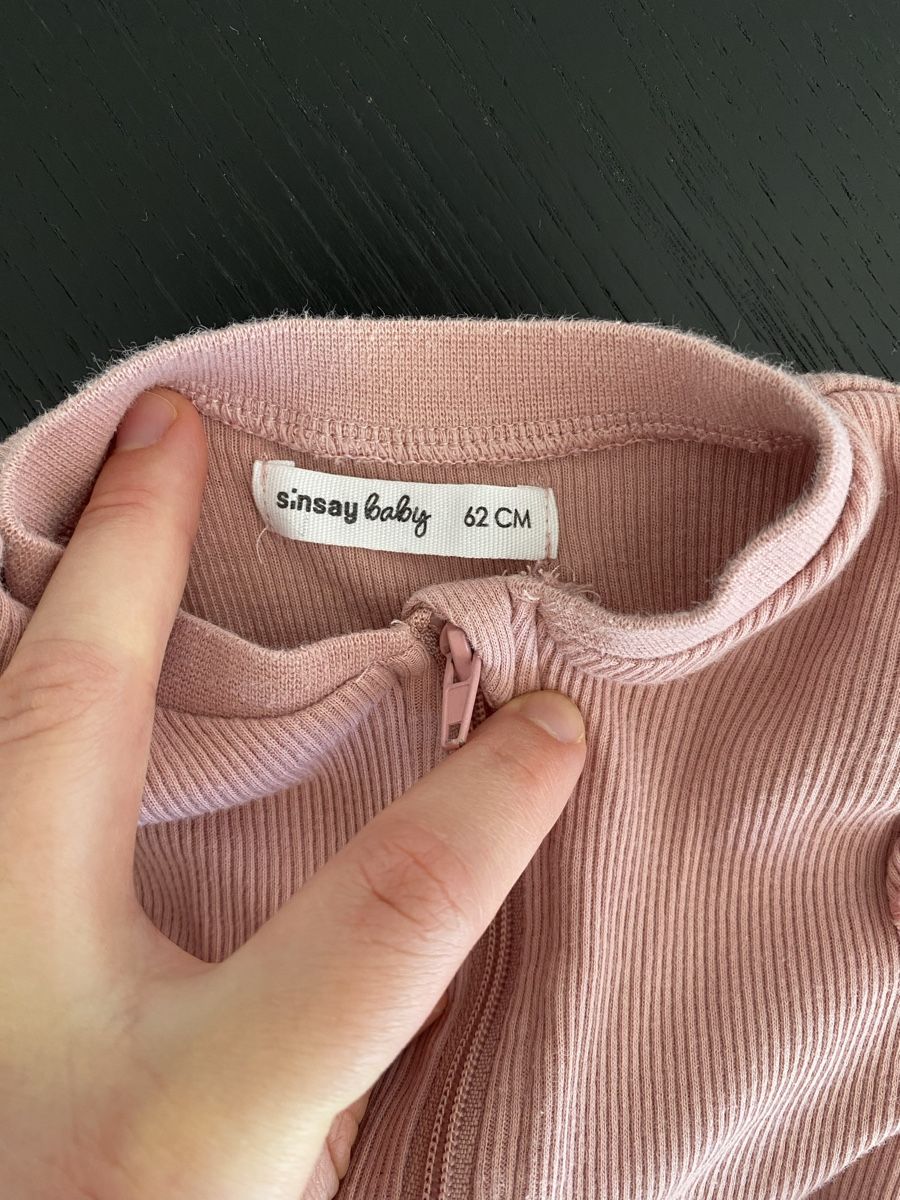 Strampler: Strampler Gr. 62 Sinsay Baby rosa – Gebraucht aus Langenthal von vik_v5ml 2