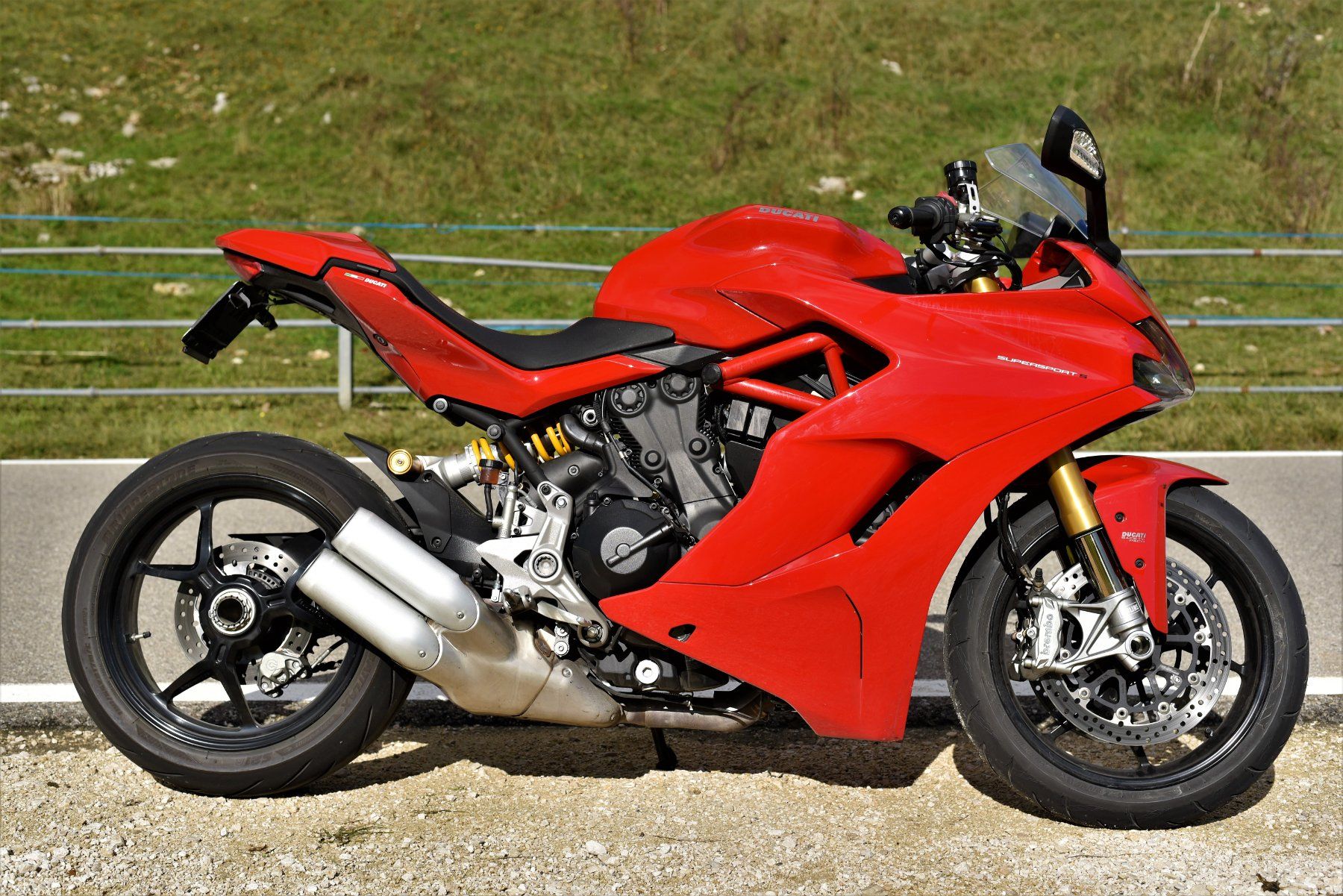 Ducati Strada: Ducati 937 Supersport S – Usato da Brügg BE venduto da desmodue 1