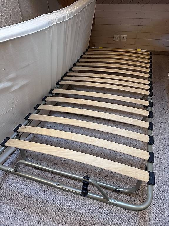 Betten: Klappbett 80/190 cm  – Gebraucht aus Zell ZH von NIGUL
