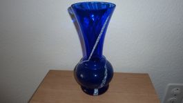 fast neue vase