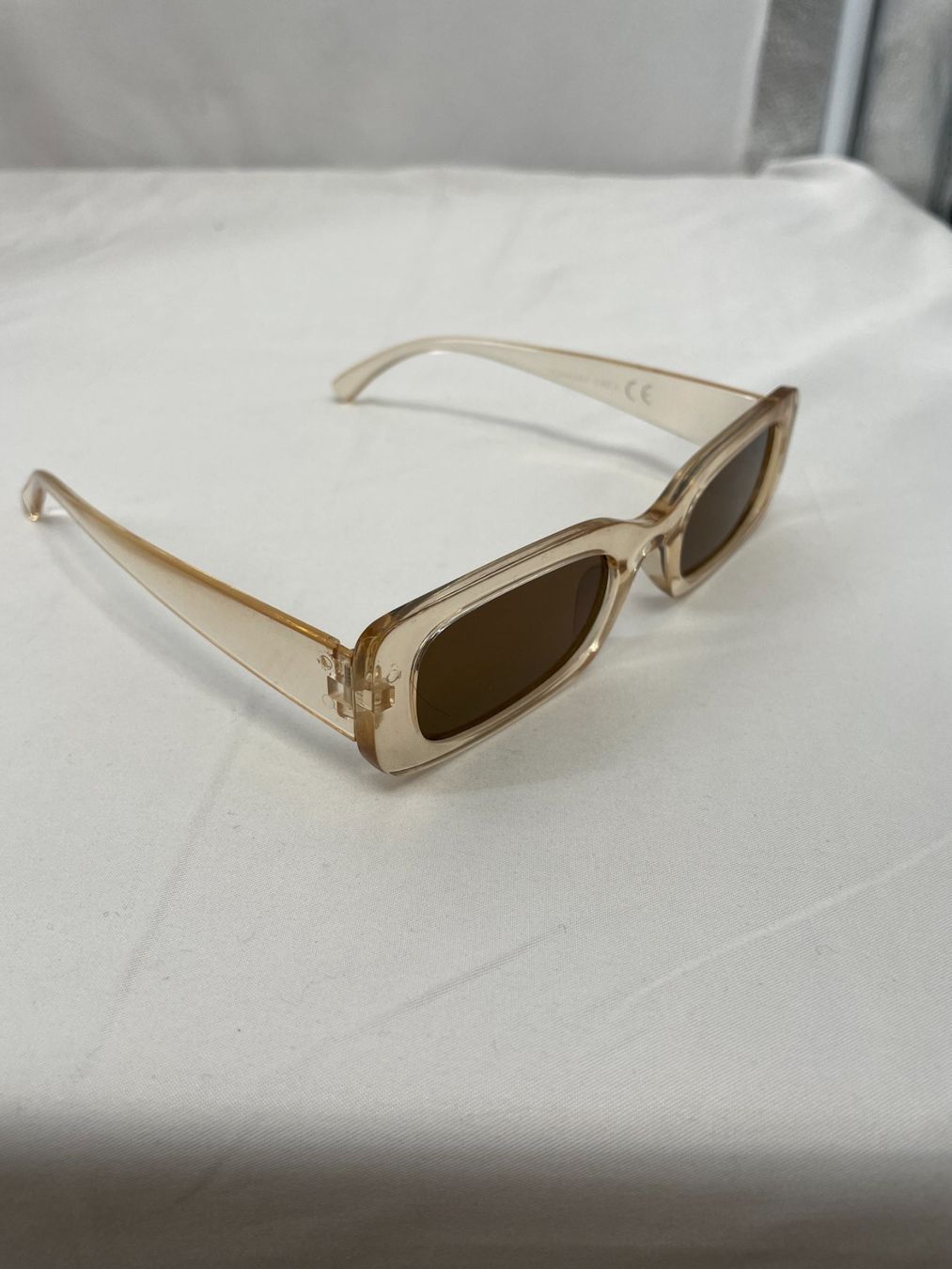 Occhiali & Lenti: Lunettes de soleil-trans. – Usato da Lausanne venduto da PlusValue_Lausanne 1