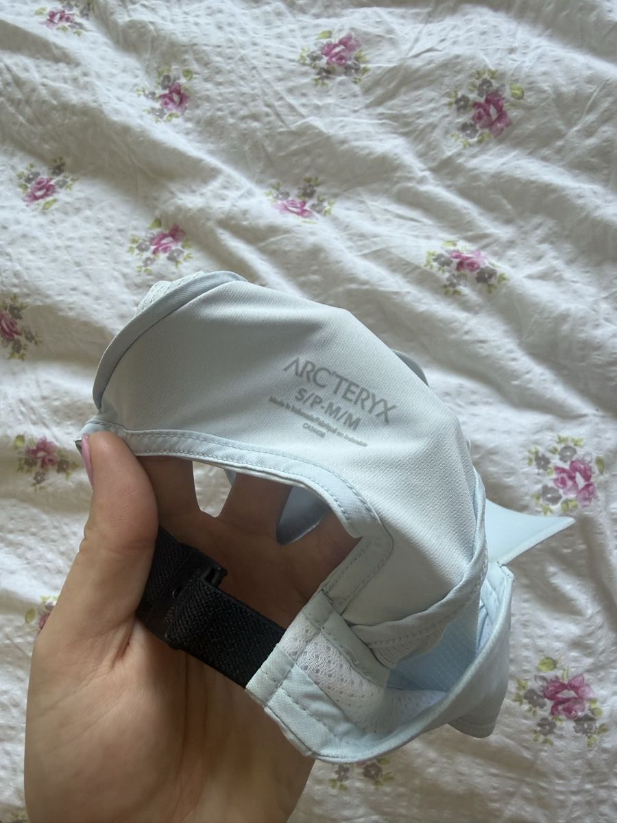 Arcteryx Copricapi, berretti & cappellini: Arcteryx Cap Babyblau  – Usato da Basel venduto da zuchetti 4