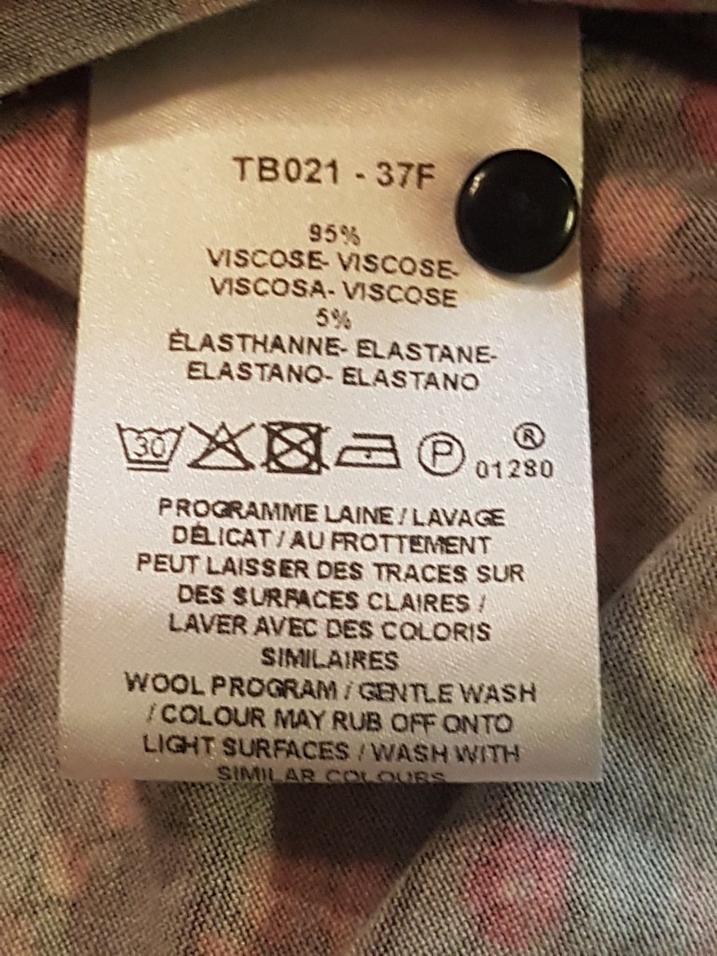 Caroll Maglioni & Felpe: Pull léger taille M marque Caroll – Usato da Villiers venduto da san_jn5w 3