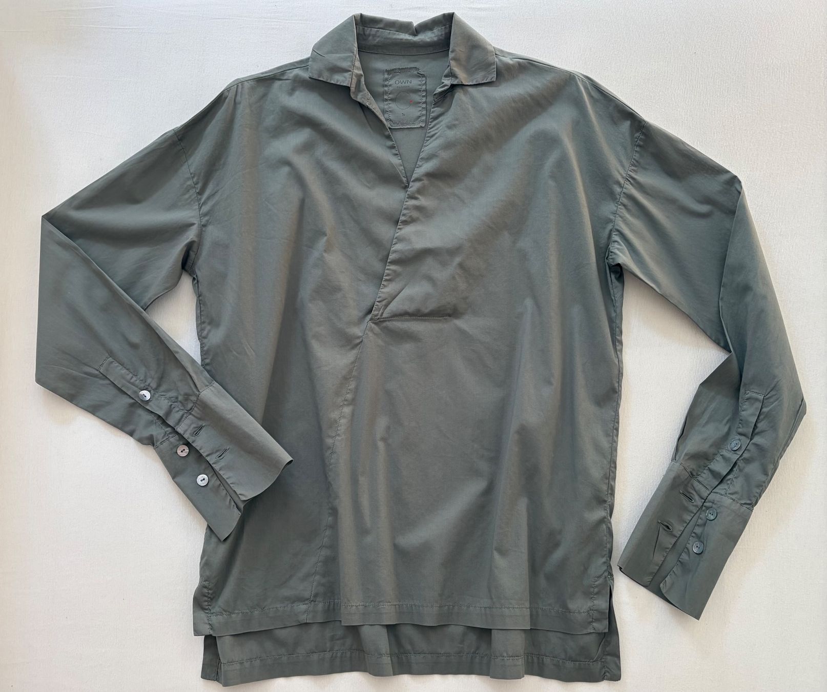 Blusen: OWN by basics Bluse – Gebraucht aus St.Gallen von Boergie
