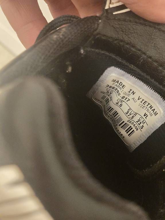 Scarpe per ragazzi: Nike Fussballschuhe Gr. 37.5 – Usato da Volketswil venduto da zacki09 1