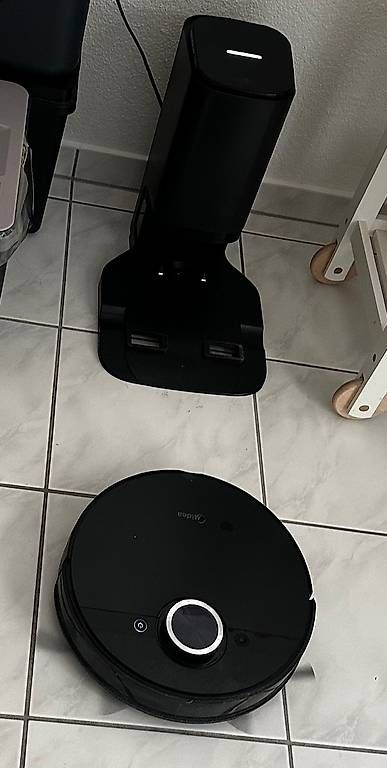 Midea Aspirateurs & Accessoires: Midea S8+ Saugroboter mit Wischfunktion – D'occasion à Luzern par tho_8yl7