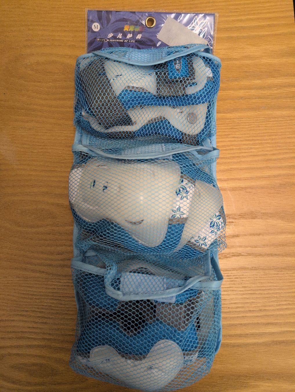 Schutz & Schoner: MICRO Protektoren-Set 6-teilig – Blau/Weiss – Gebraucht aus Wetzikon ZH von Finafets