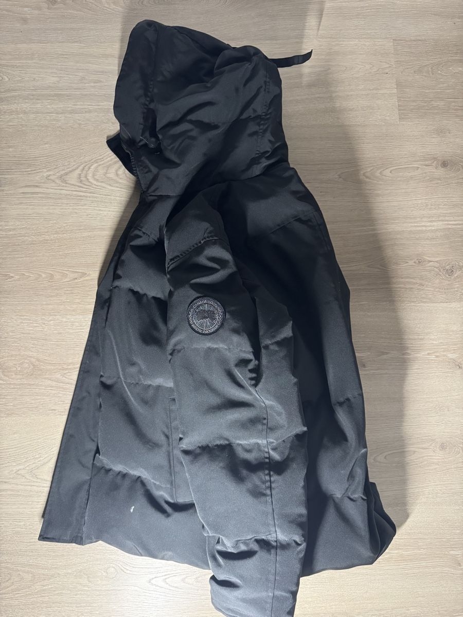 Mäntel: Veste Canada Goose noir – Neu (gemäss Beschreibung) aus Biel/Bienne von dre_kk2q