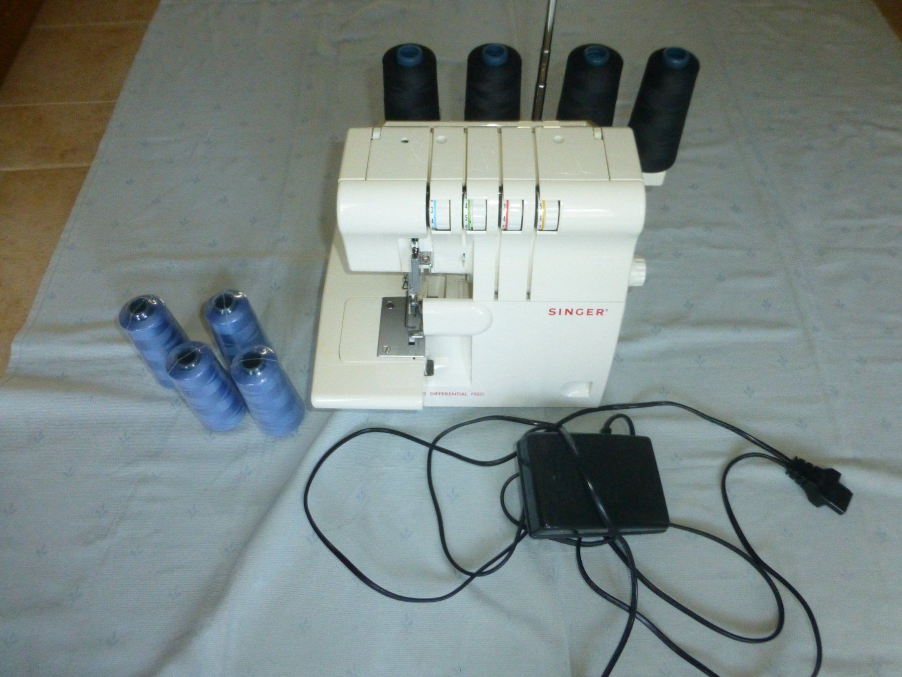 Singer Macchine da cucire: Overlock Nähmaschine von Singer – Usato da Würenlingen venduto da drago56 6