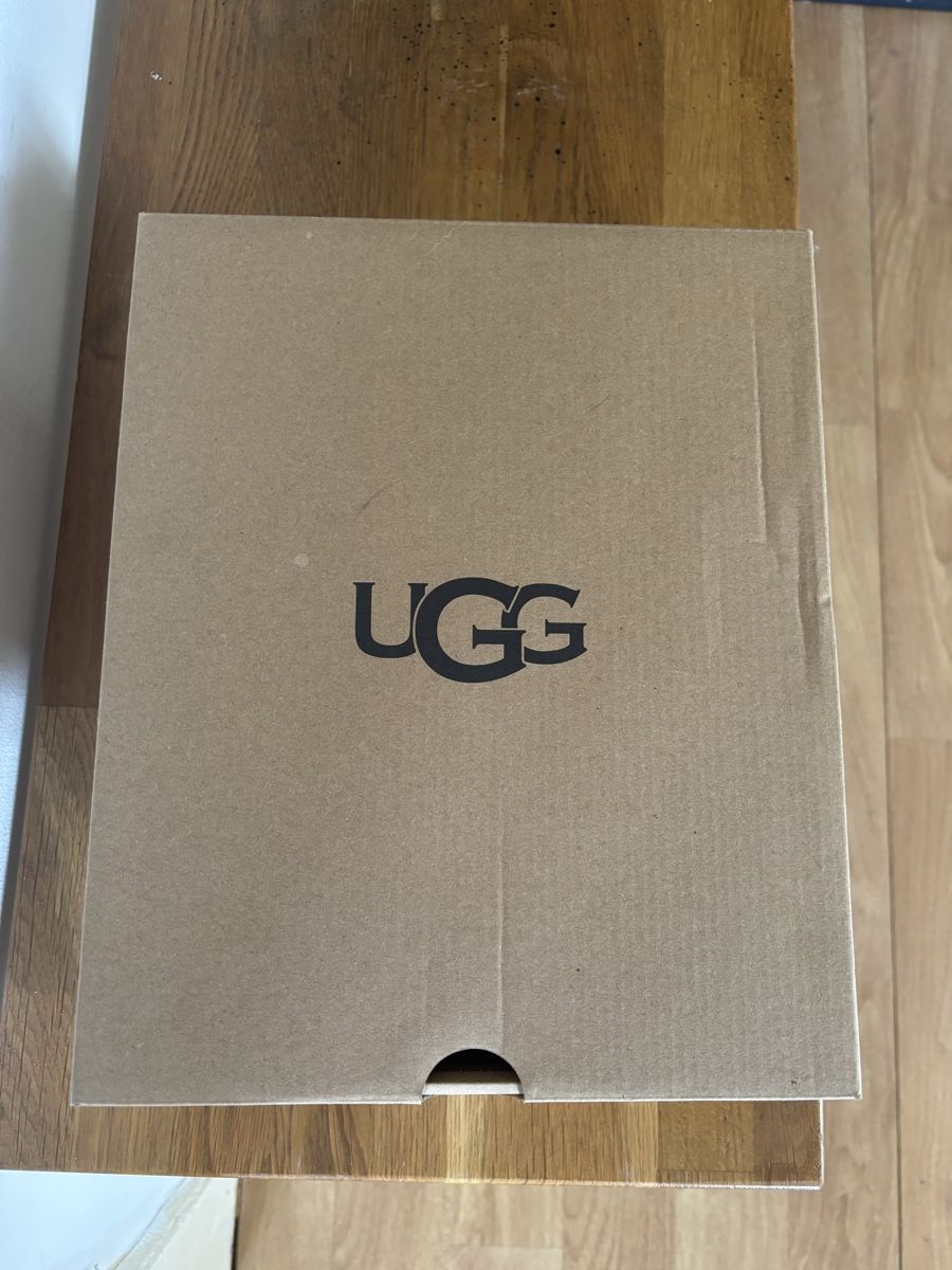 Scarpe da donna: Baskets UGG Lowmel, couleur Chestnut, taille 36, neuves – Nuovo (secondo la descrizione) da Les Brenets venduto da moe_ym8r 7