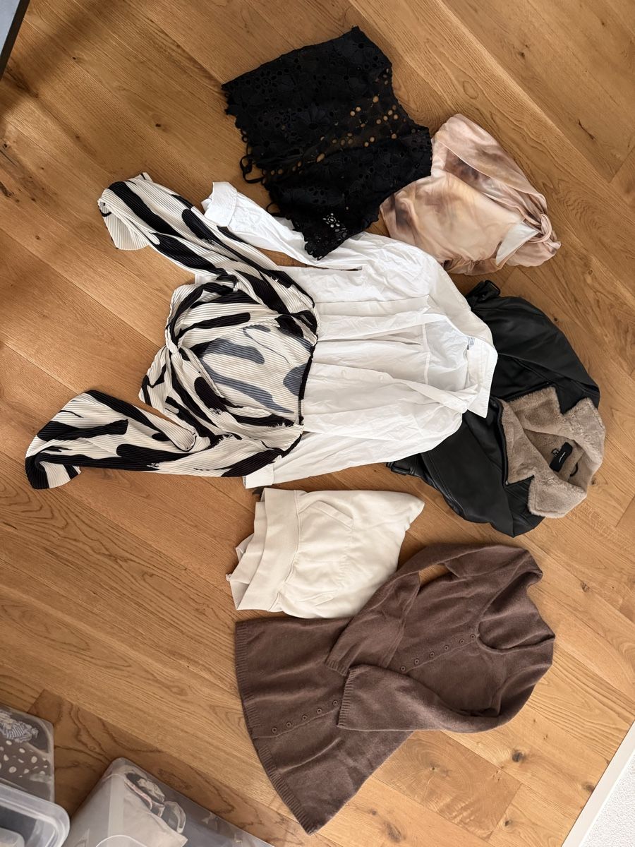Lots de vêtements: kleiderpaket gr.s – D'occasion à Hohenrain par Flysohighmybutterfly 1