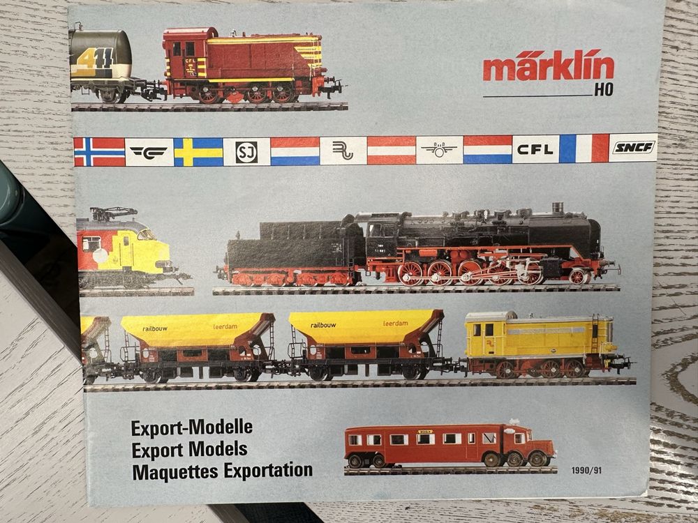 Märklin Trains électriques: Märklin 1990/91 Export-Modelle – D'occasion à Lupsingen par New-Haven