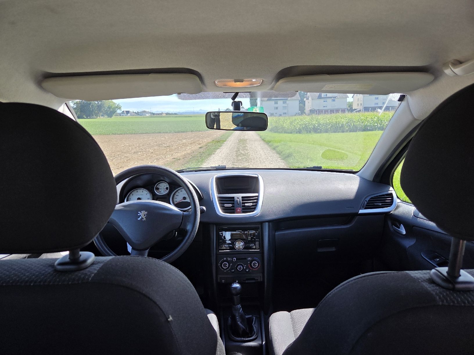 Peugeot Automobili: Peugeot 207 1.4i - ab MFK – Usato da Bern venduto da Flmi 4