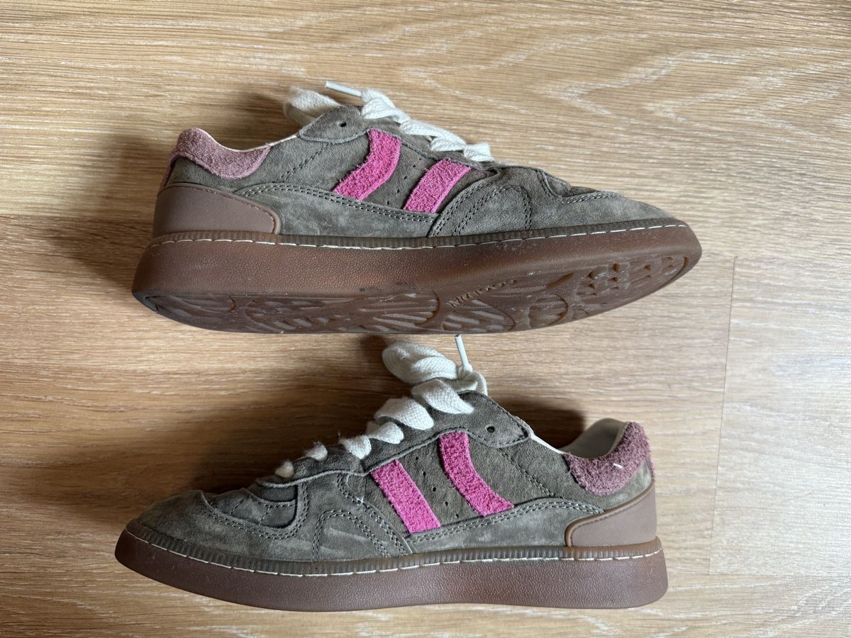 Damenschuhe: Baskets marron/kaki daim détails roses Coolway – Gebraucht aus Tavannes von Thriftshop 2