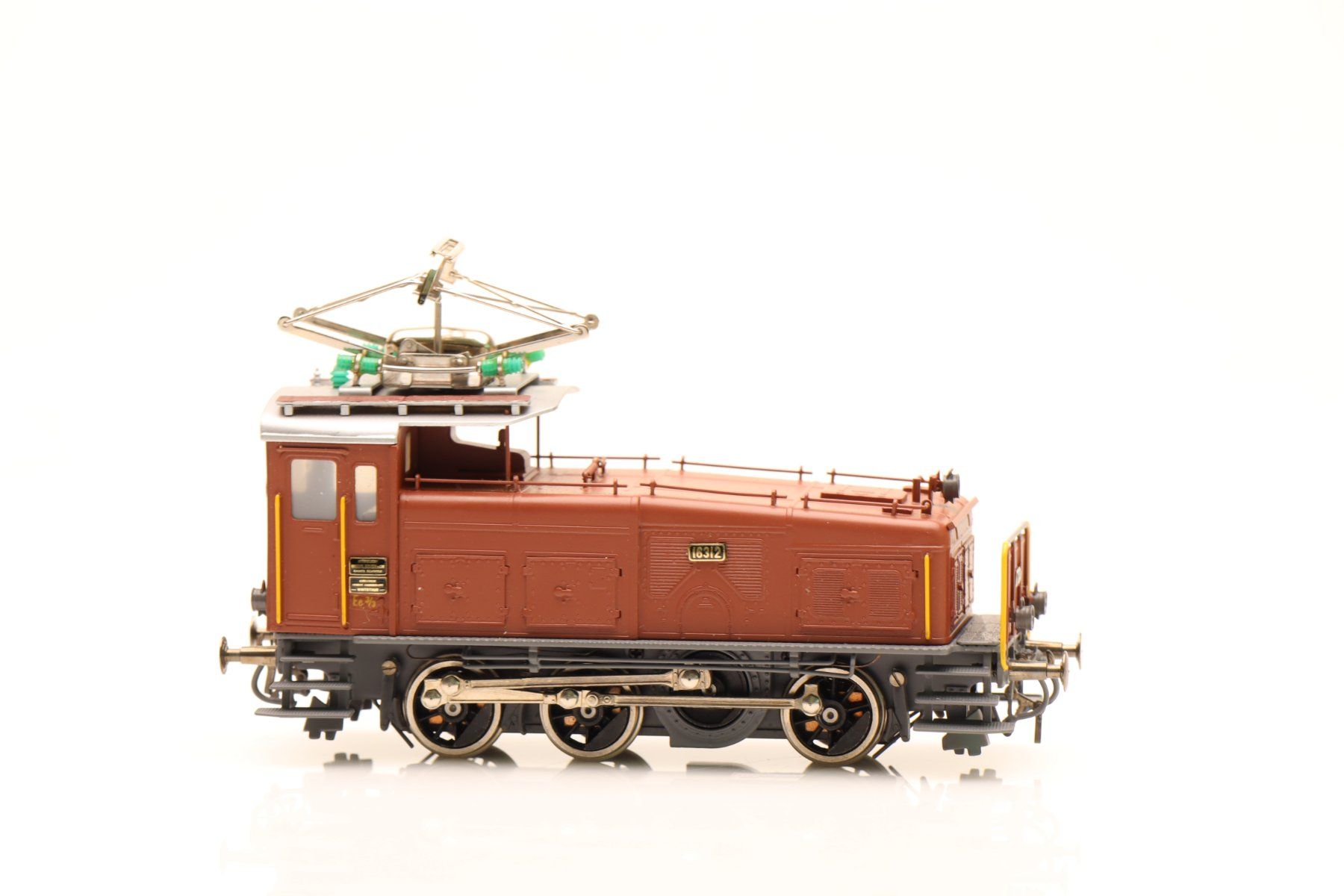 Metropolitan Modellini di ferrovie: Metropolitan 737B SBB Ee 3/3 18323 Halbschuh DC, H0 – Nuovo (secondo la descrizione) da Ried (Muotathal) venduto da Modellbahn.swiss 2
