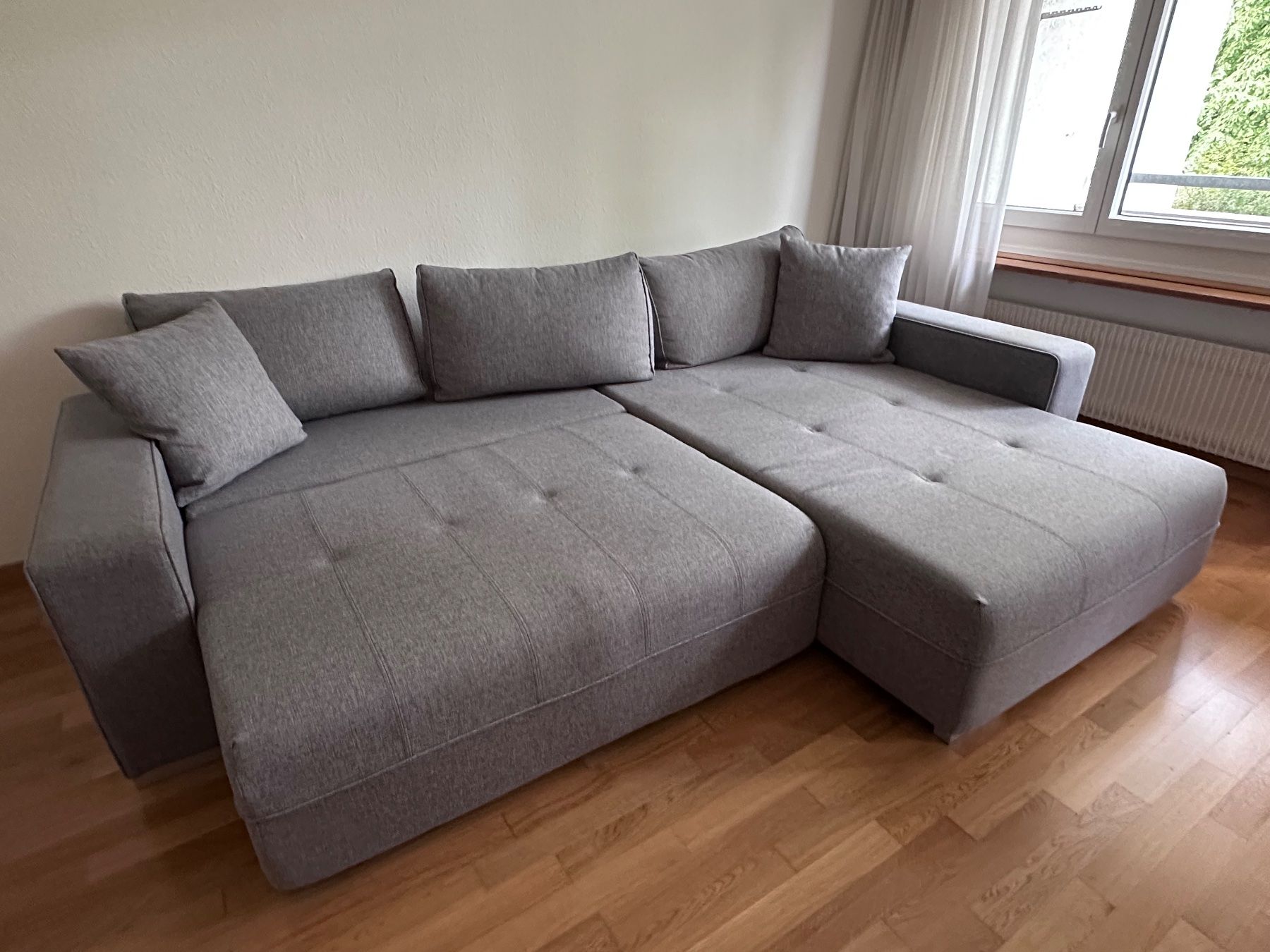 Livique Sofas: Ecksofa mit Stauraum und Schlaffunktion – Gebraucht aus Zürich von Chrugeli73 4