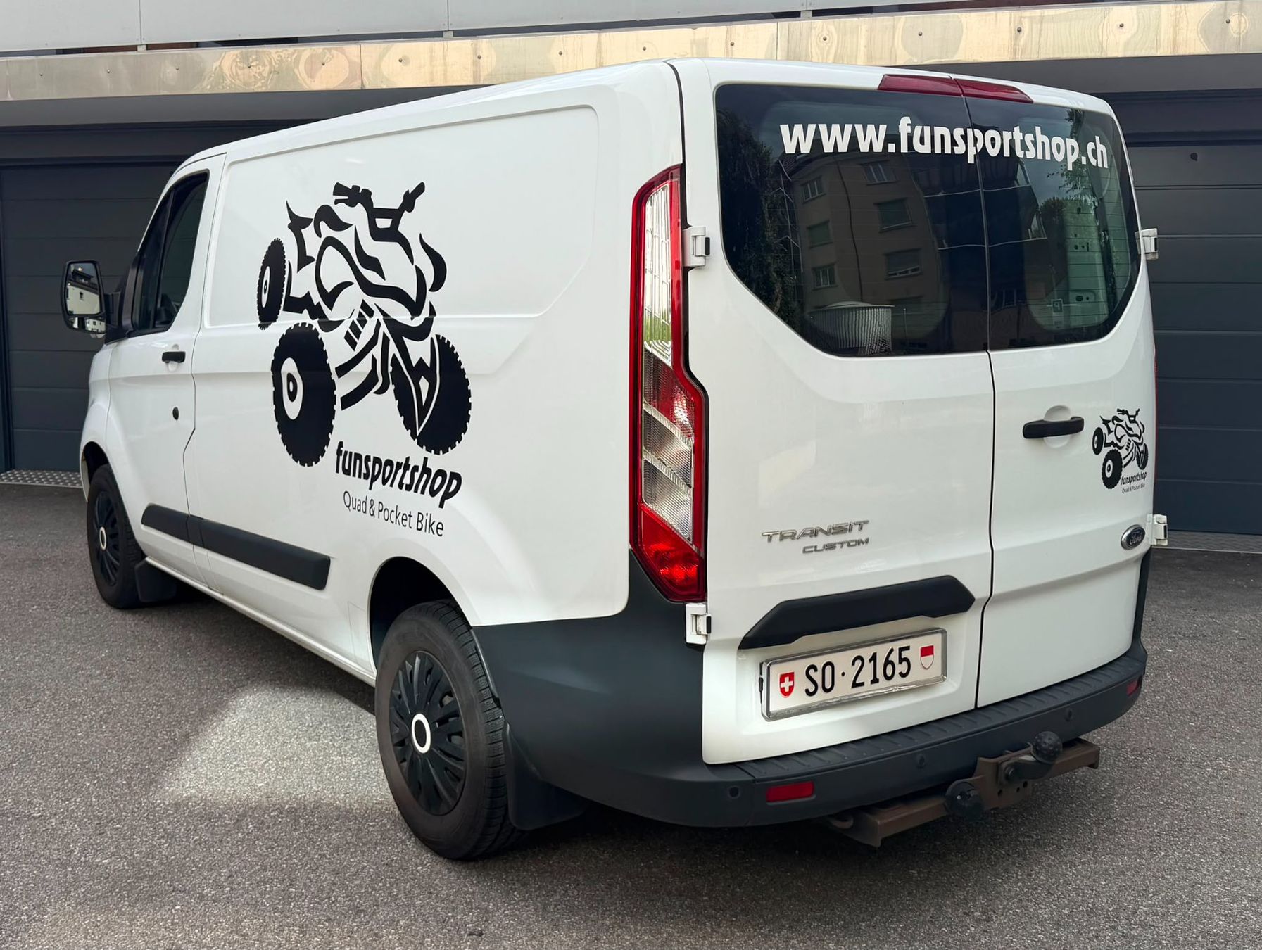 Ford Nutzfahrzeuge: FORD Transit Custom – Gebraucht aus Zuchwil von Funsportshop 4