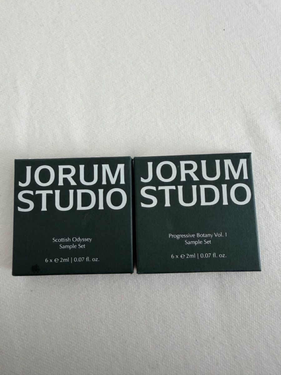 Profumi & Eau de Toilette: Jorum Studio coffrets échantillons  – Usato da fey venduto da Caductilometre