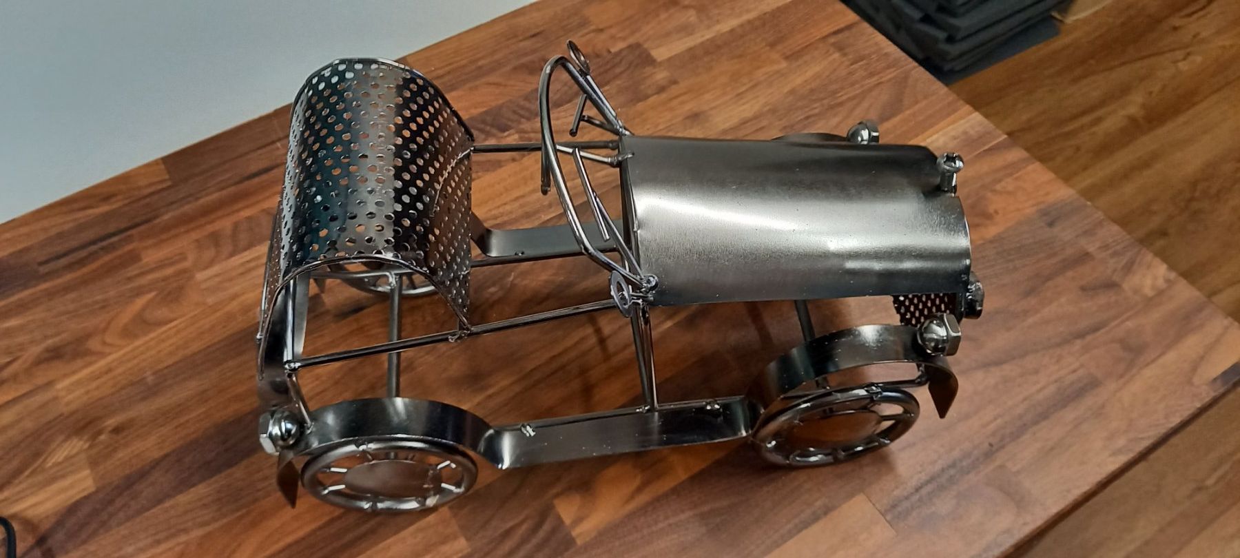Supporti a parete: Weinflaschenhalter Vintage Auto Oldtimer – Nuovo (secondo la descrizione) da Salez venduto da EMERCARO 2