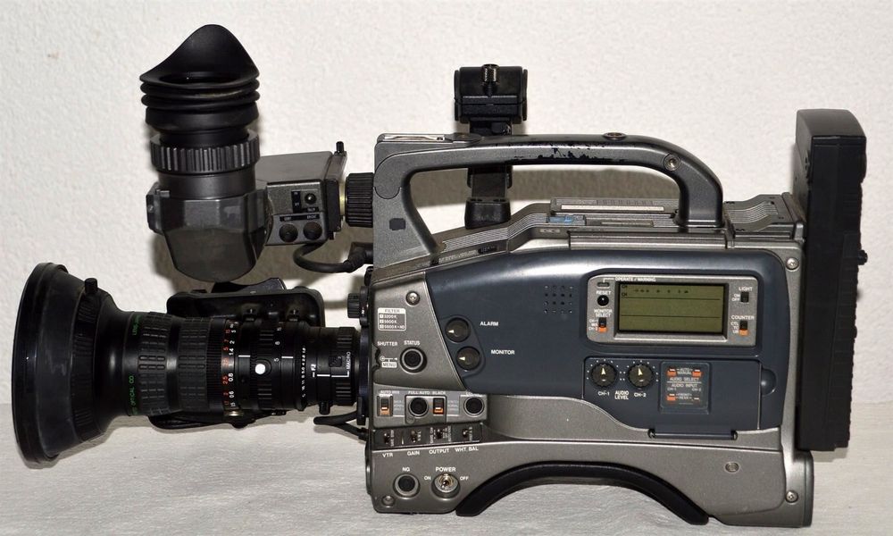 JVC GYDV500 MiniDV Camcorder caméscope Kaufen auf Ricardo