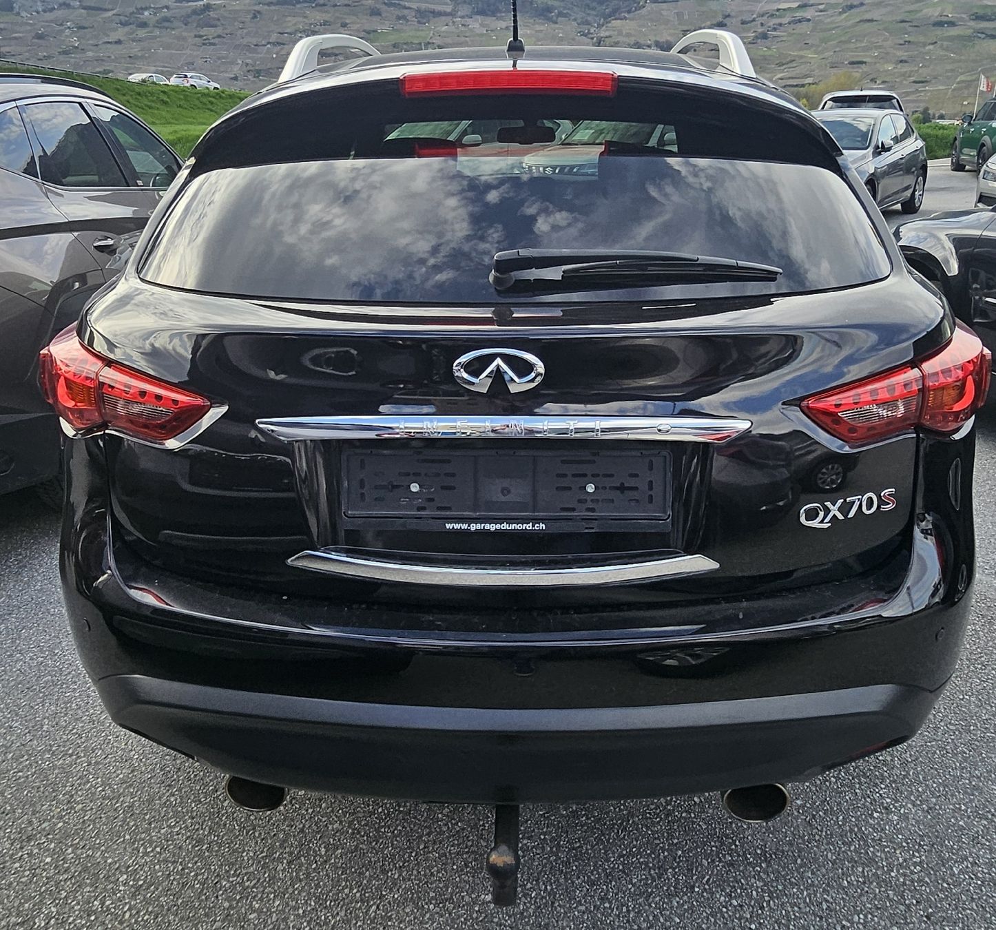 Infiniti Automobili: Infiniti QX70 3.7 S Premium AWD 320 CV – Usato da bovernier venduto da audiman1 5