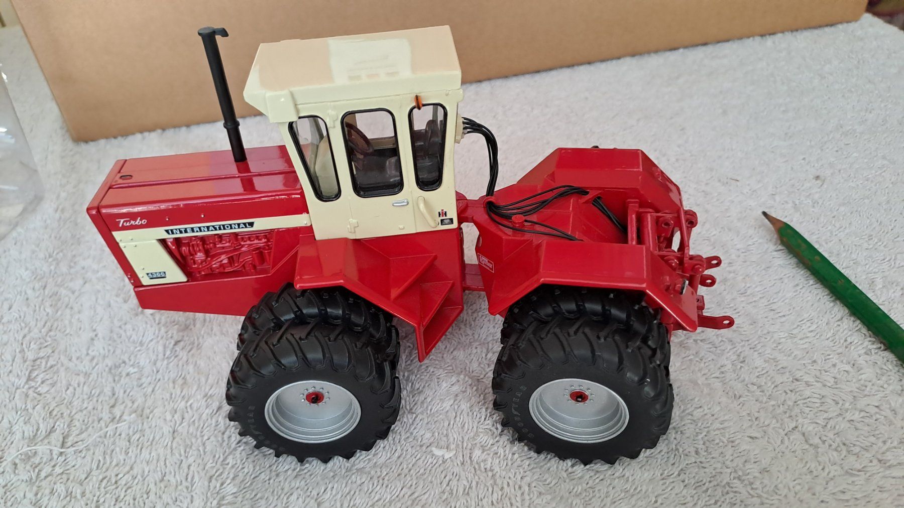 Modellbausätze & Standmodelle: International Harvester 4366 Toy Farmer Traktor – Gebraucht aus Winterthur von Riebeli333 6