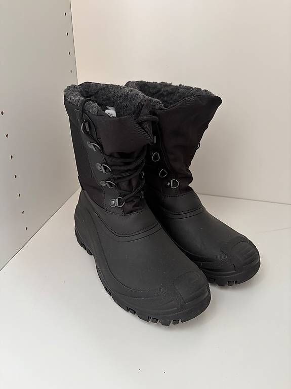 Scarpe per ragazzi: Bottes de neige – Usato da Conthey venduto da carina.pereira