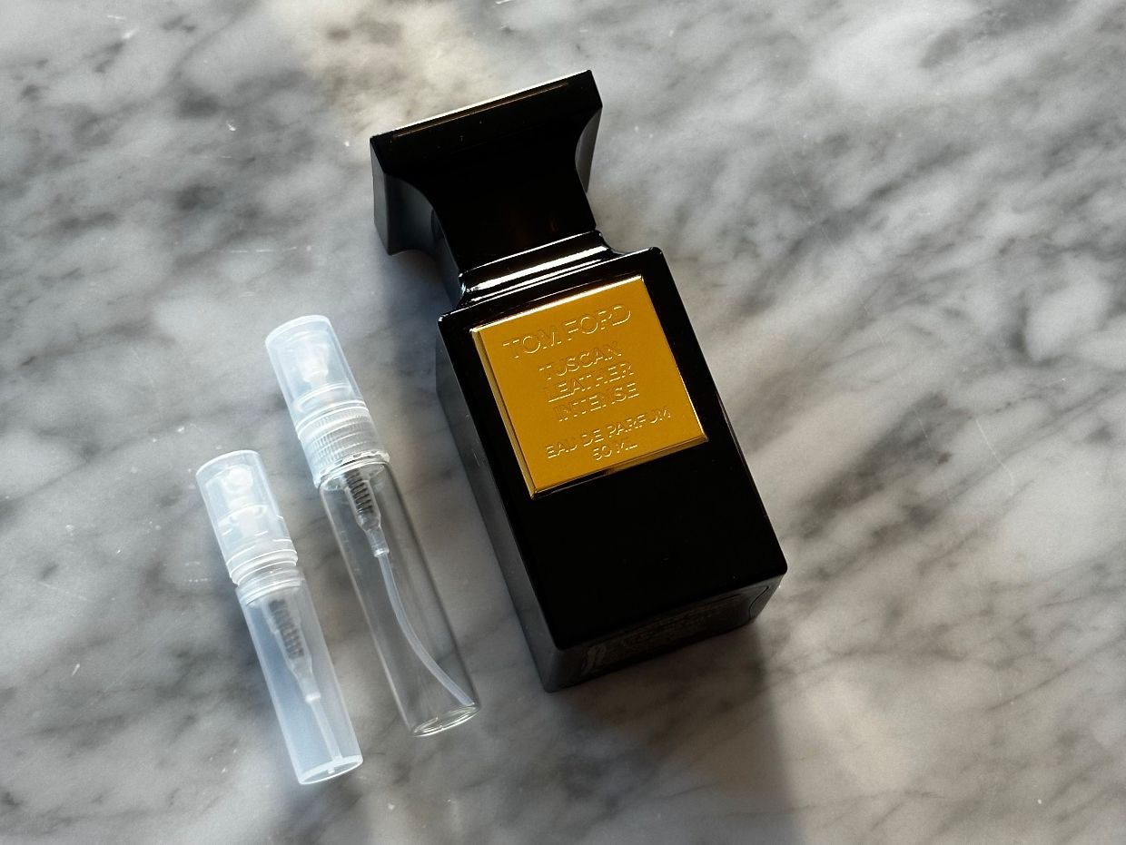 Tom Ford Profumi & Eau de Toilette: Tom Ford Tuscan Leather Intense - 5ml Probe – Nuovo (secondo la descrizione) da Baden venduto da GregK02