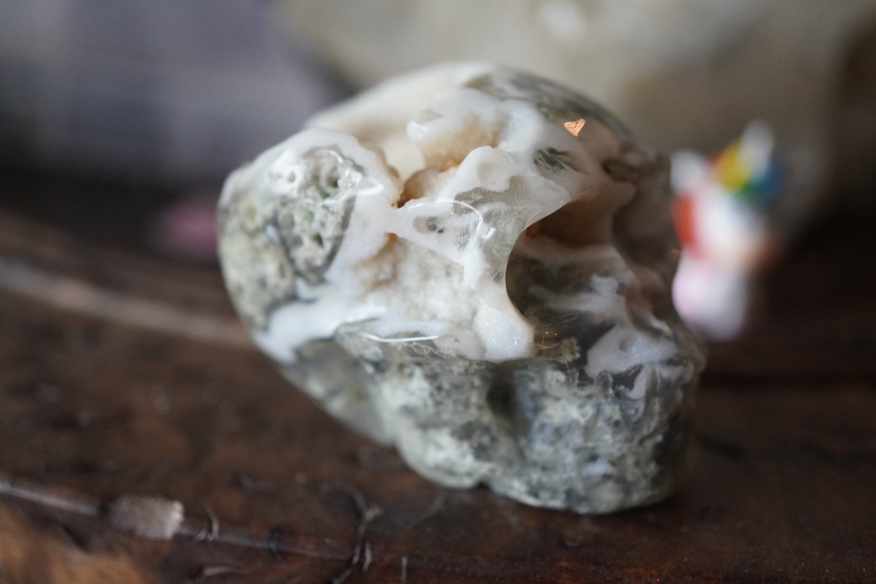 Minerali & Pietre curative: Moos Achat Drusen  Skull     "TOPSTONE" – Nuovo e nell'imballaggio originale da Eschenbach SG venduto da topstone 1
