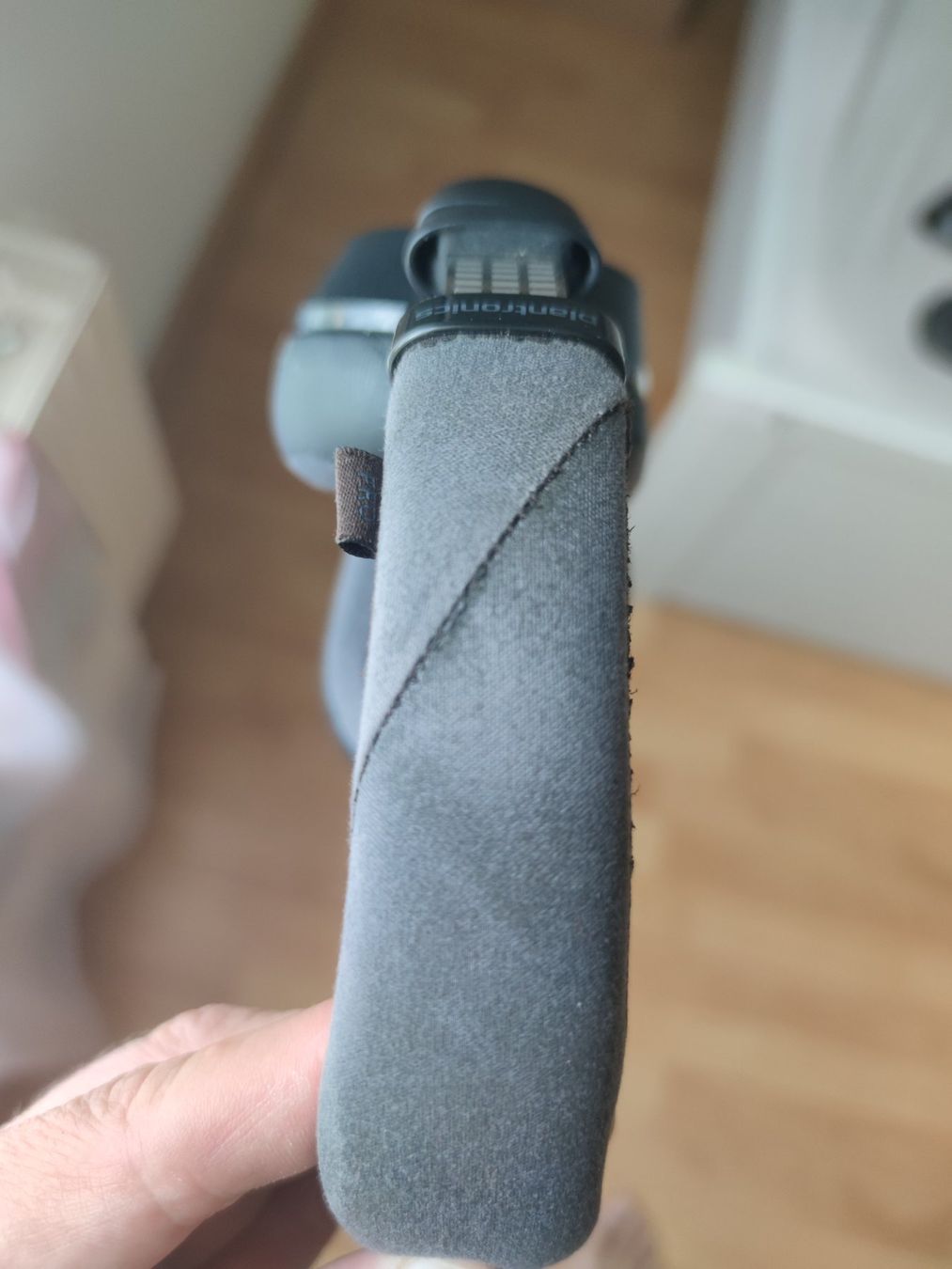 Plantronics Cuffie: Plantronics B8200 – Usato da Meggen venduto da Malecifent 7