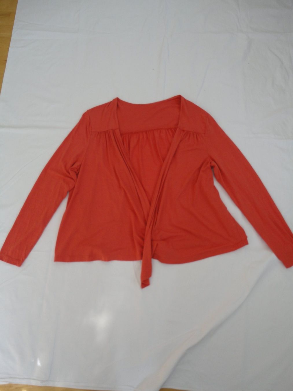Jacken: leichte Strickjacke Gr. 42/44 VERSAND – Neu (gemäss Beschreibung) aus Strengelbach von Traumgarten