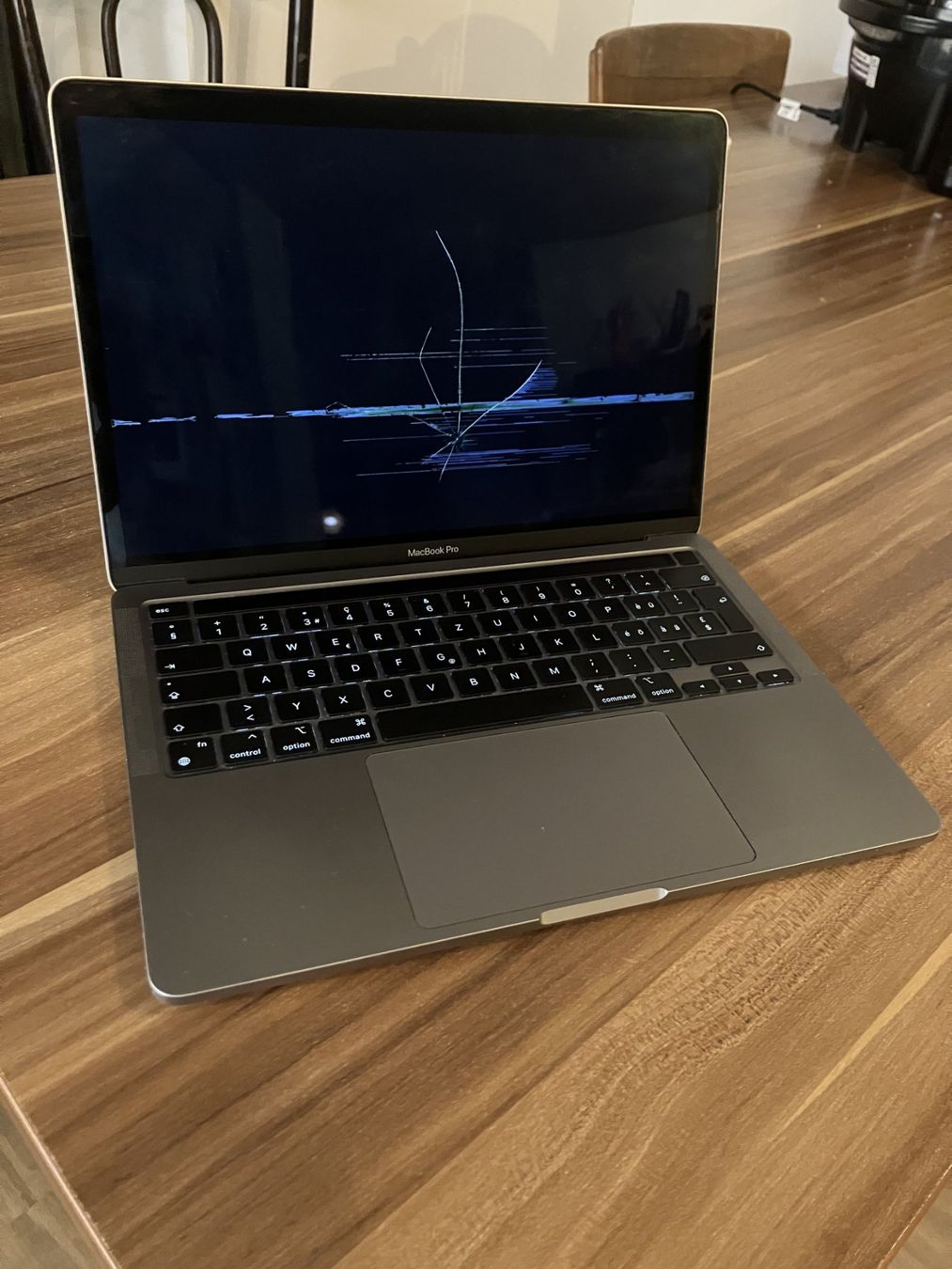 Apple Notebook: Mac Book Pro als Desktop Computer – Difettoso da Sachseln venduto da flu_2gbs
