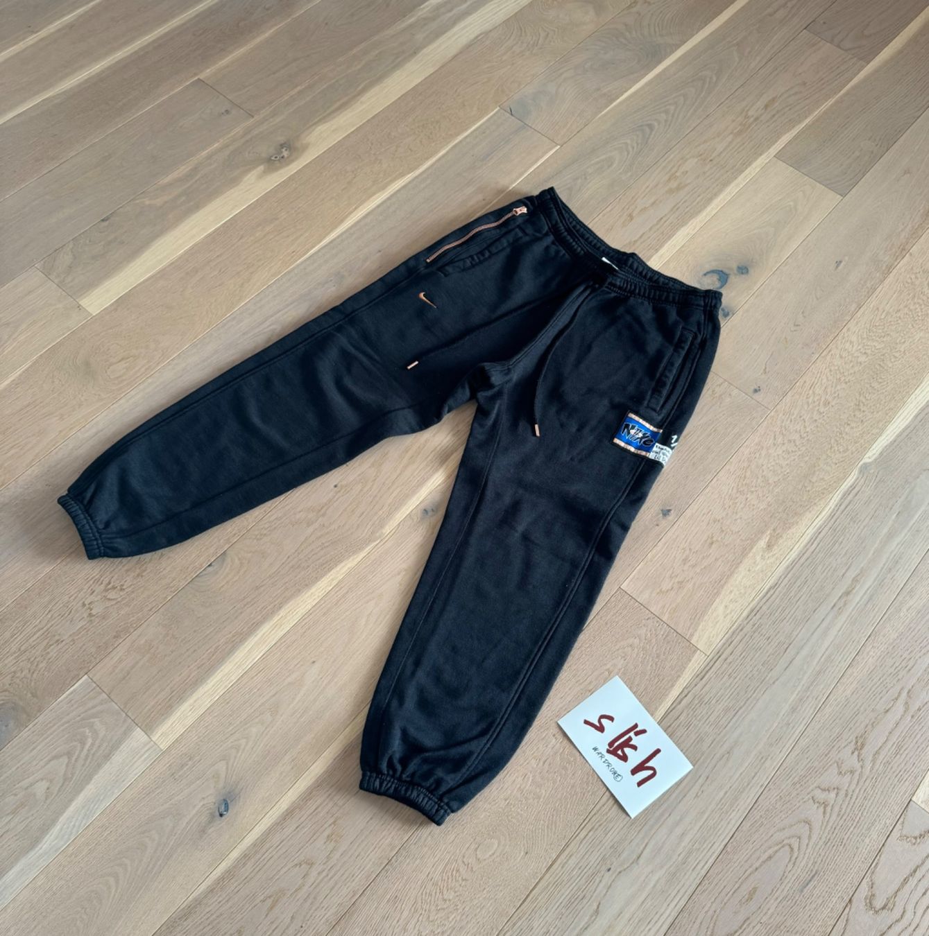 Nike Pantaloni: Nike Lil' Penny pants – Usato da La Chaux-de-Fonds venduto da slishwardrobe 1