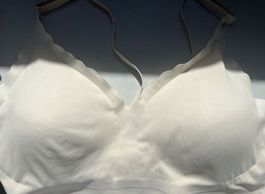 Brassiere sans armature beige taille L neuve