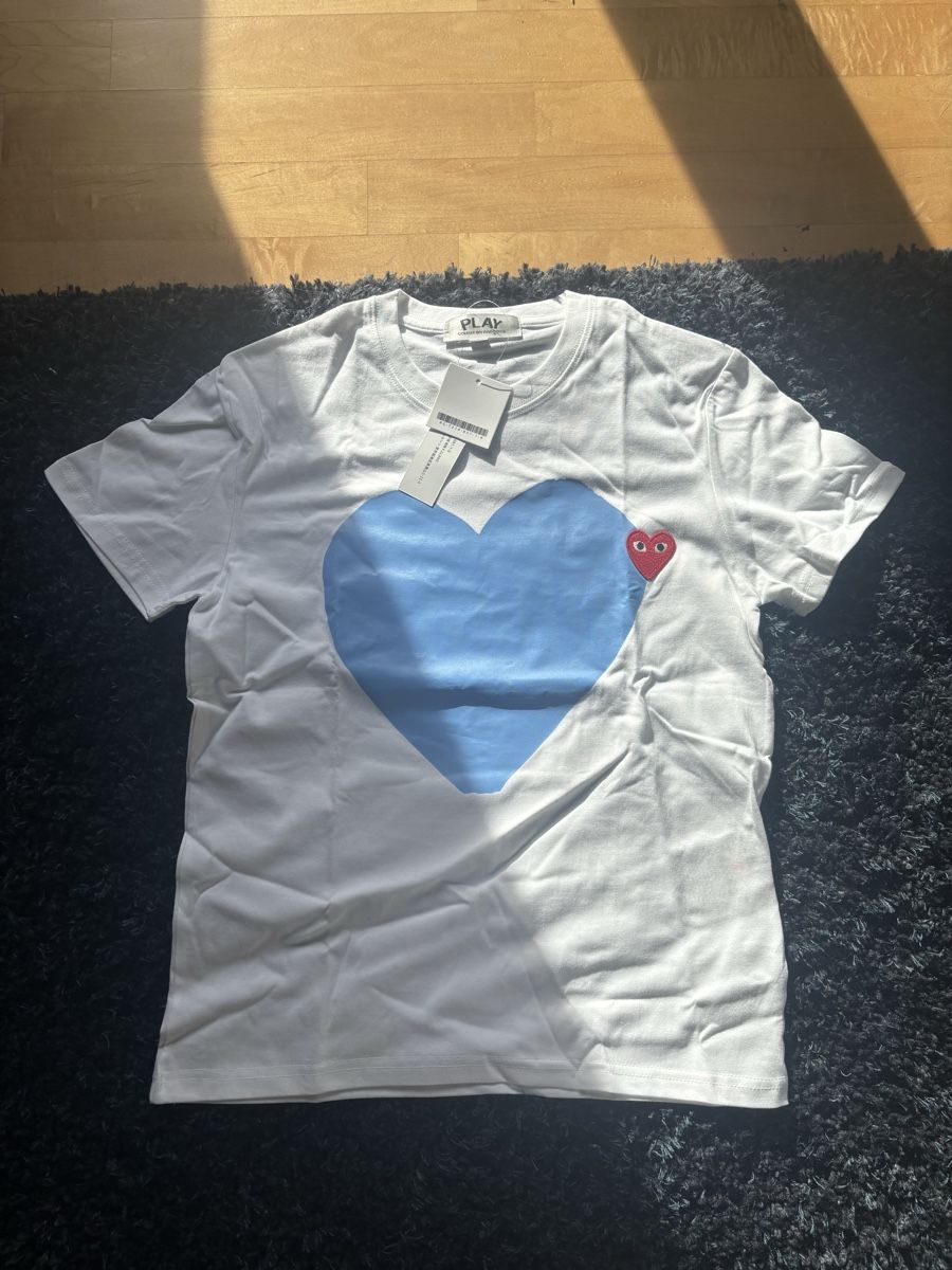 Comme Des Garcons T-shirt: CDG t-shirt – Nuovo e nell'imballaggio originale da Küsnacht ZH venduto da vonB_2025