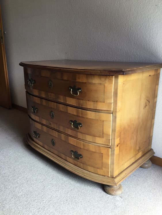 Antike Kommode, 3 Schubladen, geschwungen, Holz (Gebraucht) in Aarau ...